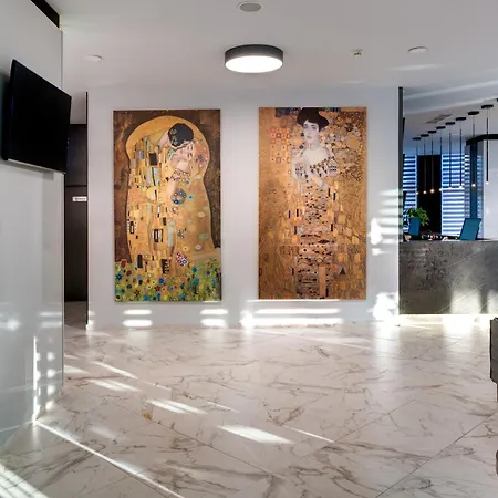 Western Premium Отель 4*