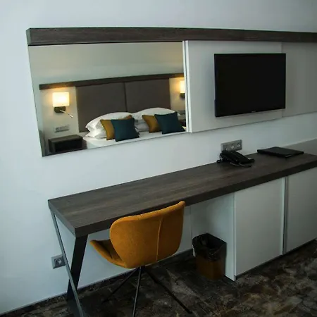 Western Premium Hotel 4*