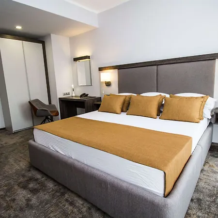 Western Premium Hotel 4*