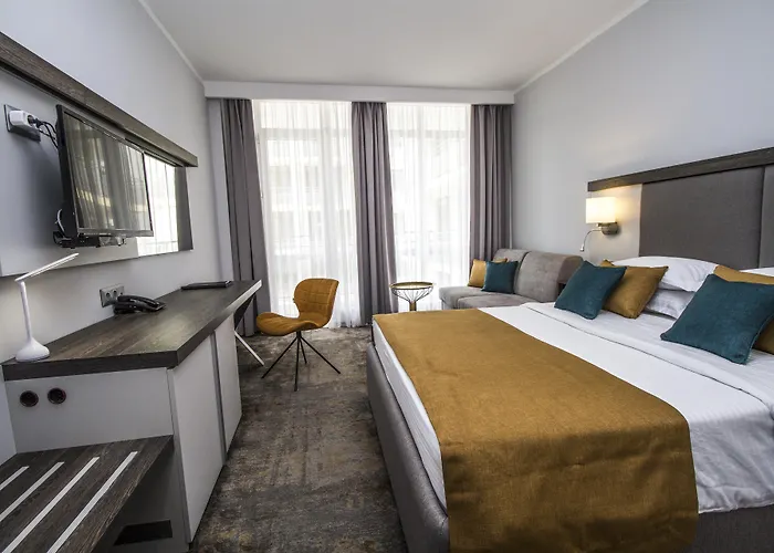 Отель Western Premium Солнечный берег