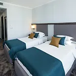Premium Hotel
