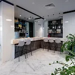 Premium Hotel 4*