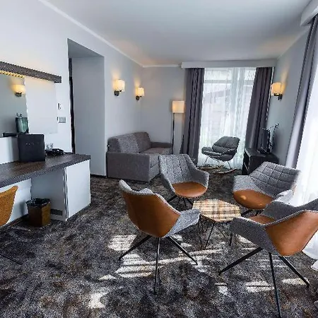 Premium Hotel 4*
