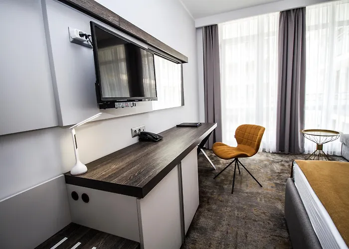 호텔 Western Premium 4*