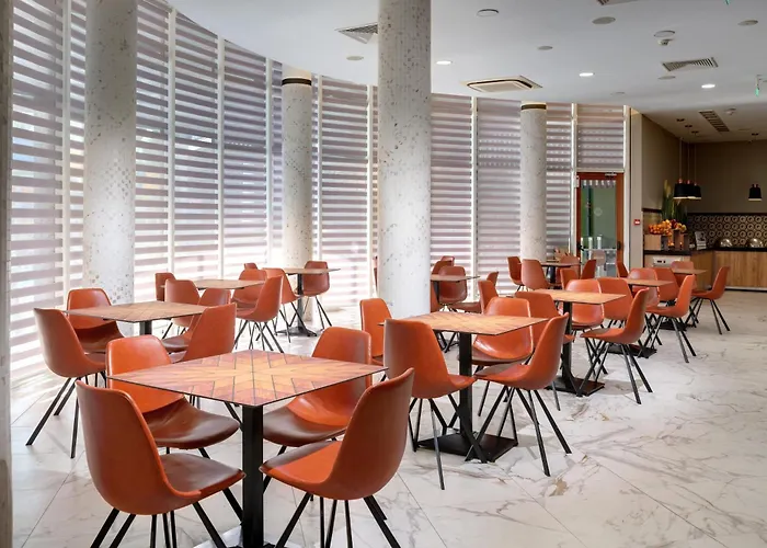 호텔 Western Premium 4*