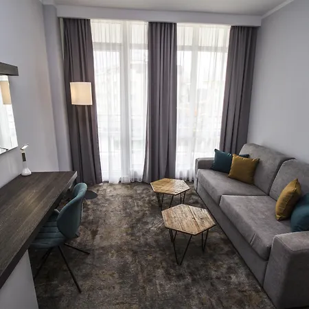 Western Premium Szálloda 4*