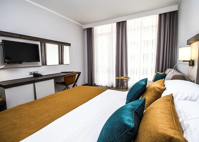 Ξενοδοχείο Western Premium 4*